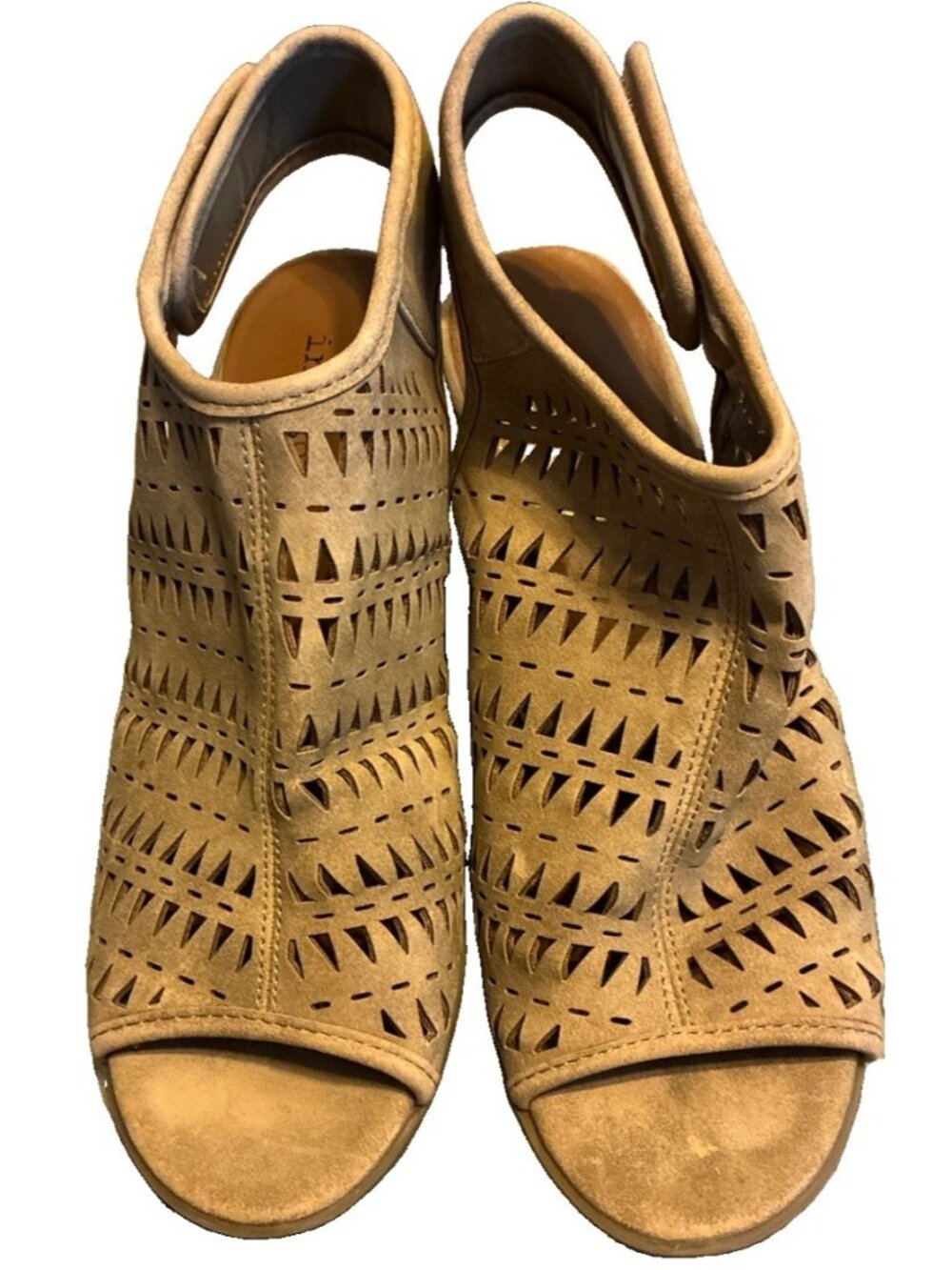 Indigo Women's Beige Laser-Cut Open-Toe  Size 6 Sandals